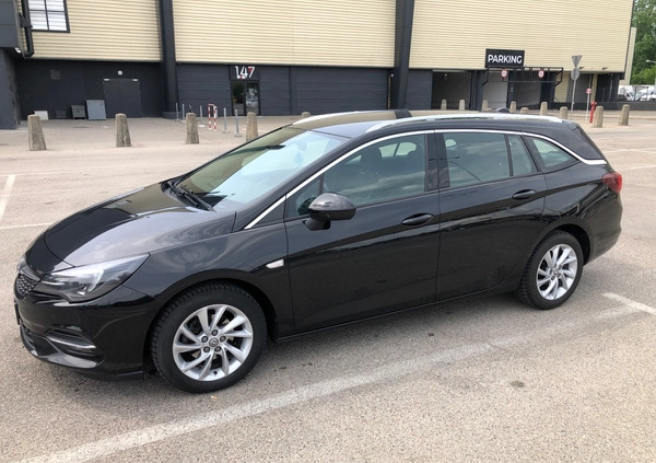 Opel Astra cena 47000 przebieg: 144308, rok produkcji 2019 z Warszawa małe 92